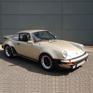 911 RHD